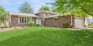 98 QUAIL HOLLOW Court Gallery 1