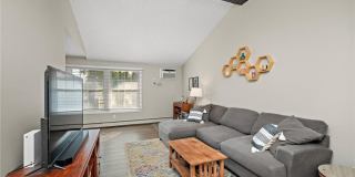 4618 Cedar Lake Road S Gallery 8