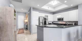 2640 Lake Shore Drive Gallery 10