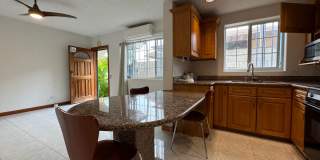 Salt Lake Area 2 bed 1 bath 1 parking Residential Neighborhood Gallery 1