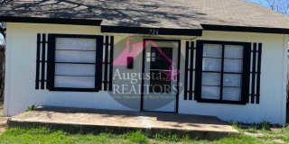 2 bedroom house on the Southside! Gallery 1