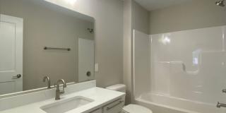 Luxury Newer Construction Home! Gallery 17