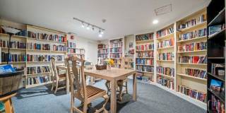 280 Boylston St # 76 Gallery 30