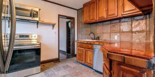 Beautifully Renovated Brick Home in East Franklinton Arts District - Walk to the Best of Columbus! Gallery 6