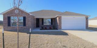 4 Bed | 2 Bath in Broken Arrow! Gallery 1