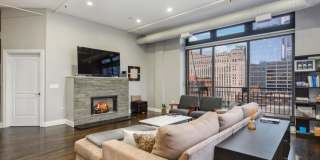 360 Unit 10 West Illinois St. Gallery 1