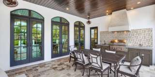 2425 Delmar Place Gallery 48