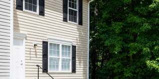 3 Bedroom End Unit Townhouse Gallery 1