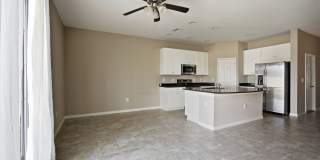 Beautiful 3 Bedroom Townhouse with AMENITIES GALORE- 18 MINS FROM DOWNTOWN TAMPA. SEC 8 ACCEPTED Gallery 10
