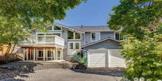 4Bd/2.5Ba Bothell Home Gallery 1
