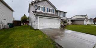 Updated split level home in Montrose Gallery 1
