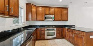 4410 LONGFELLOW Street Gallery 16