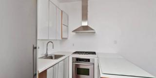 315 Seventh Avenue Gallery 3