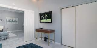 42655 Delhi Place Gallery 32