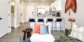 Artisan on 39th Gallery 16