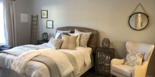 Highland Hills Gallery 10