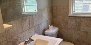 2540 Elm Street Gallery 12