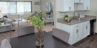 600 10th Ave Apartments Gallery 2