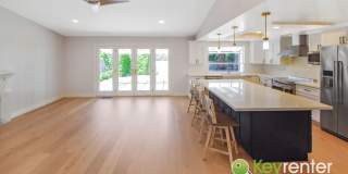 Beautiful 4 Bed / 3 Bath Bollinger Hills Home with Gorgeous Remodeled Kitchen! Gallery 23