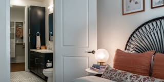 Alexan Florence Gallery 22