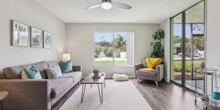 Lakeside Glen Gallery 1