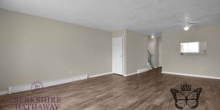 2 Bedroom Townhouse Apartment Gallery 43