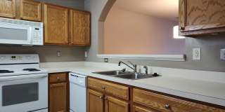 Pristine Townhome located in Caldwell Station. Gallery 5