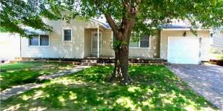 Updated Charming 3 bed 1-bath Gallery 1