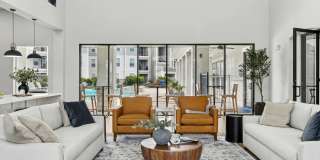 The Henry at Woodland Hills Gallery 37