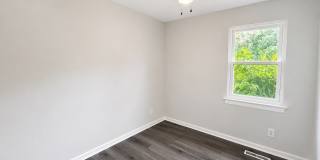 405 Institute Drive Gallery 8