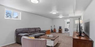 Spacious 5-Bedroom Ranch Backing to the High Line Canal in Littleton Gallery 24