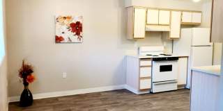 Glenbrooke Gallery 7