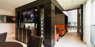 Pearl Greenway Gallery 17