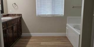 Beautiful 4 Bedroom Home Gallery 11