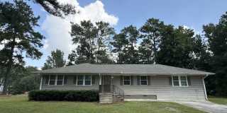 3 bed, 1.5 bath in Morrow! Gallery 1