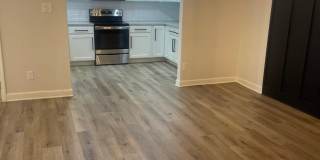 Knoxville 37918 - 2 bedroom, 2.5 bath Townhome - Contact Lisa Vineyard & Shannon Russell (865) 216-9334 Gallery 7