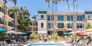 The Plaza at Sherman Oaks Gallery 25