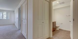 Urban Center Apartments Gallery 34