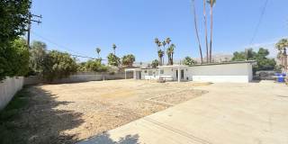 AVAILABLE NOW!! 3 BEDROOM 2 BATHROOM Home in Palm Desert! Gallery 27