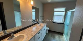 3 bed house behind Crown Pointe Park! Gallery 10