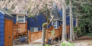 Stylish Two Bedroom Home with Balcony and Deck Gallery 1
