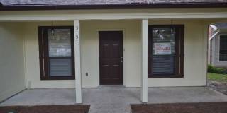 Newly Renovated 3 bedroom, 2 bath duplex conveniently located in Cumberland Cove Gallery 1