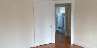 Colonial Court Gallery 9