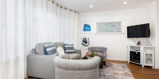 6008 Carlton Way Gallery 4
