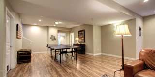 Spacious 3 BDR Townhome on Golf Course Gallery 36