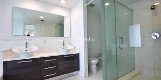 2950 NE 188th St Gallery 13