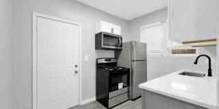 7028 S Clyde Gallery 17