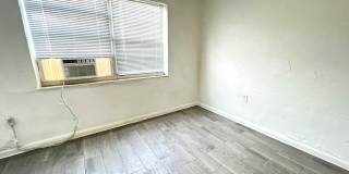 Centrally Located Gated Property Just Outside of Downtown Miami Gallery 11