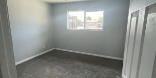 4102 W Rose Ln Gallery 7