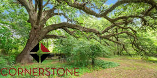 3 Bedroom Home In University Villas| Community Pool | Gated Community Gallery 16